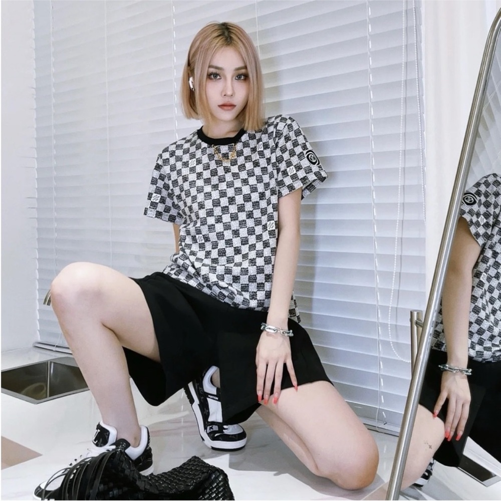 Louis Vuitton Crew Neck Gray T-shirt